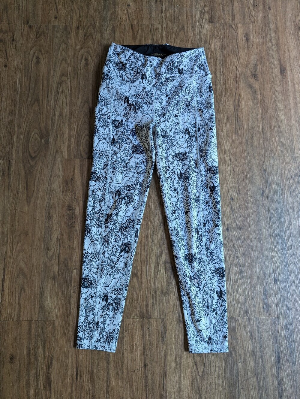 Lilly Pulitzer Luxletic Black & White Printed Leggings Sz S